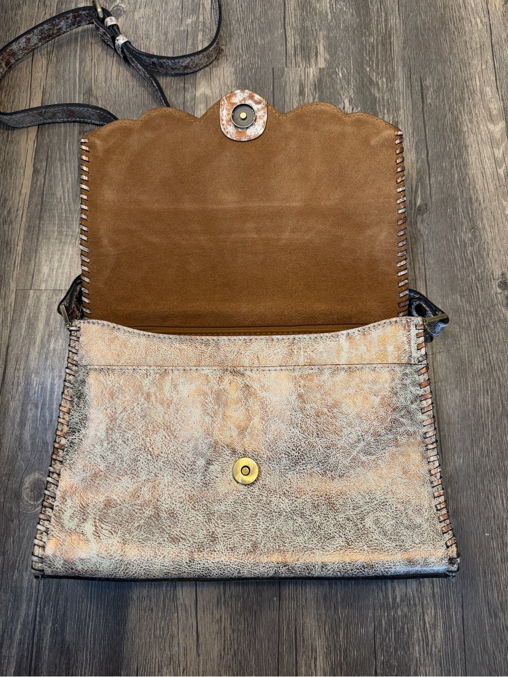Patricia Nash Sarola Tooled Leather Crossbody Bag Gold & Ivory Floral Western - Picture 7 of 11